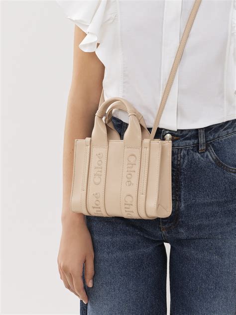 chloe mini woody tote bag.